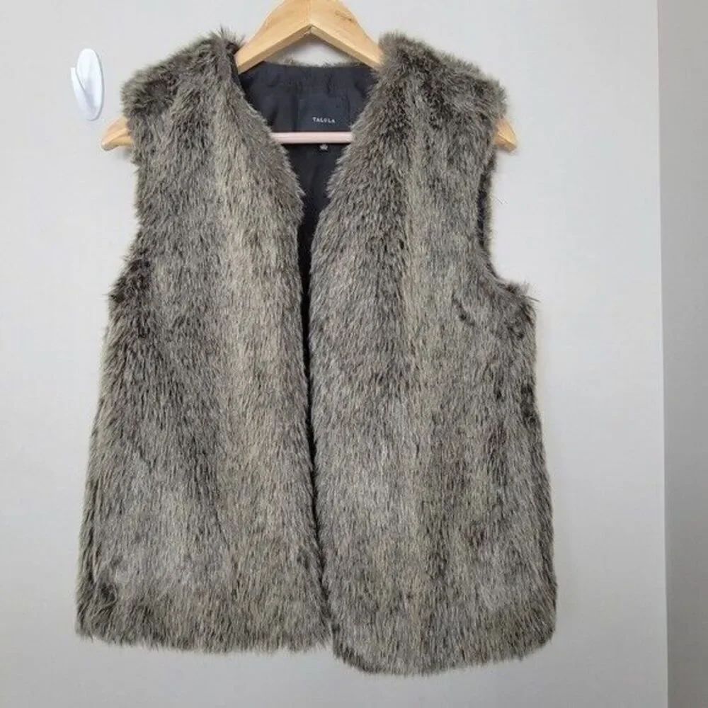 Talula Aritzia Park Slope Faux Fur Vest Brown XS